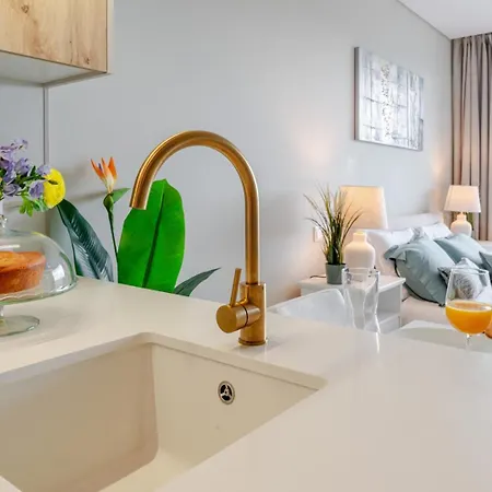Hostwise - Modern With Rooftop Pool Vila Nova de Gaia