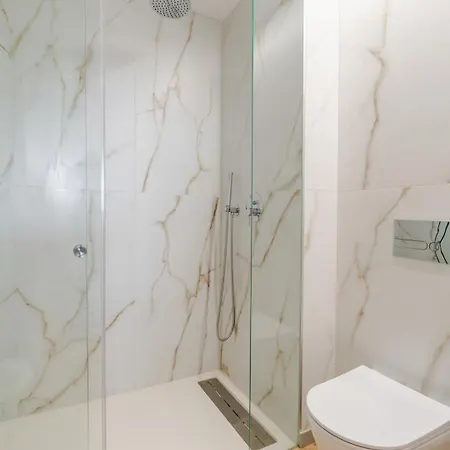 Hostwise - Modern With Rooftop Pool * Vila Nova de Gaia