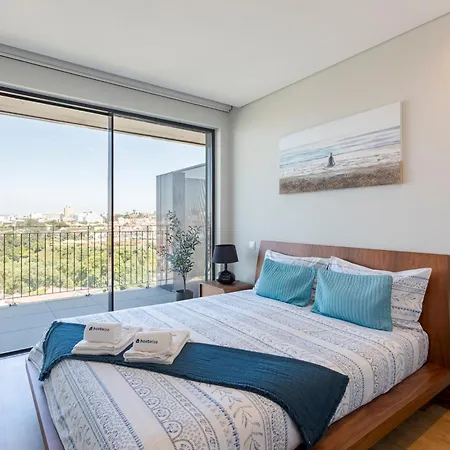 Apartment Hostwise - Modern With Rooftop Pool Vila Nova de Gaia