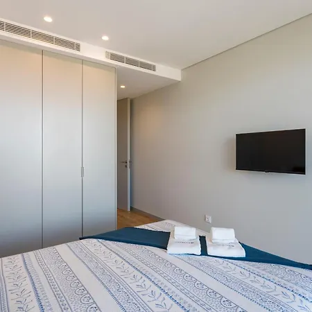 Hostwise - Modern With Rooftop Pool Vila Nova de Gaia
